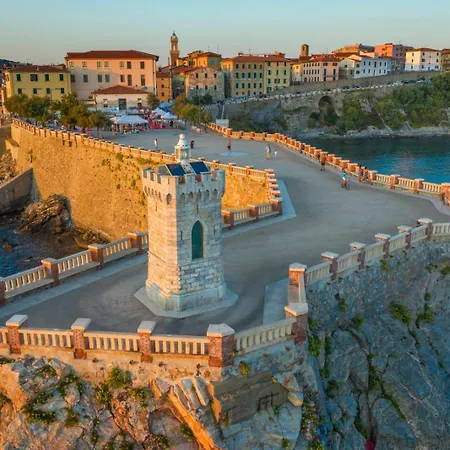 Martina 公寓 皮昂比诺